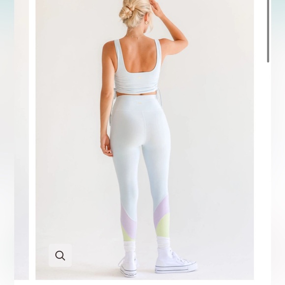 NWOT Playground Active Sunset Leggings in Ice Blue - Picture 2 of 9
